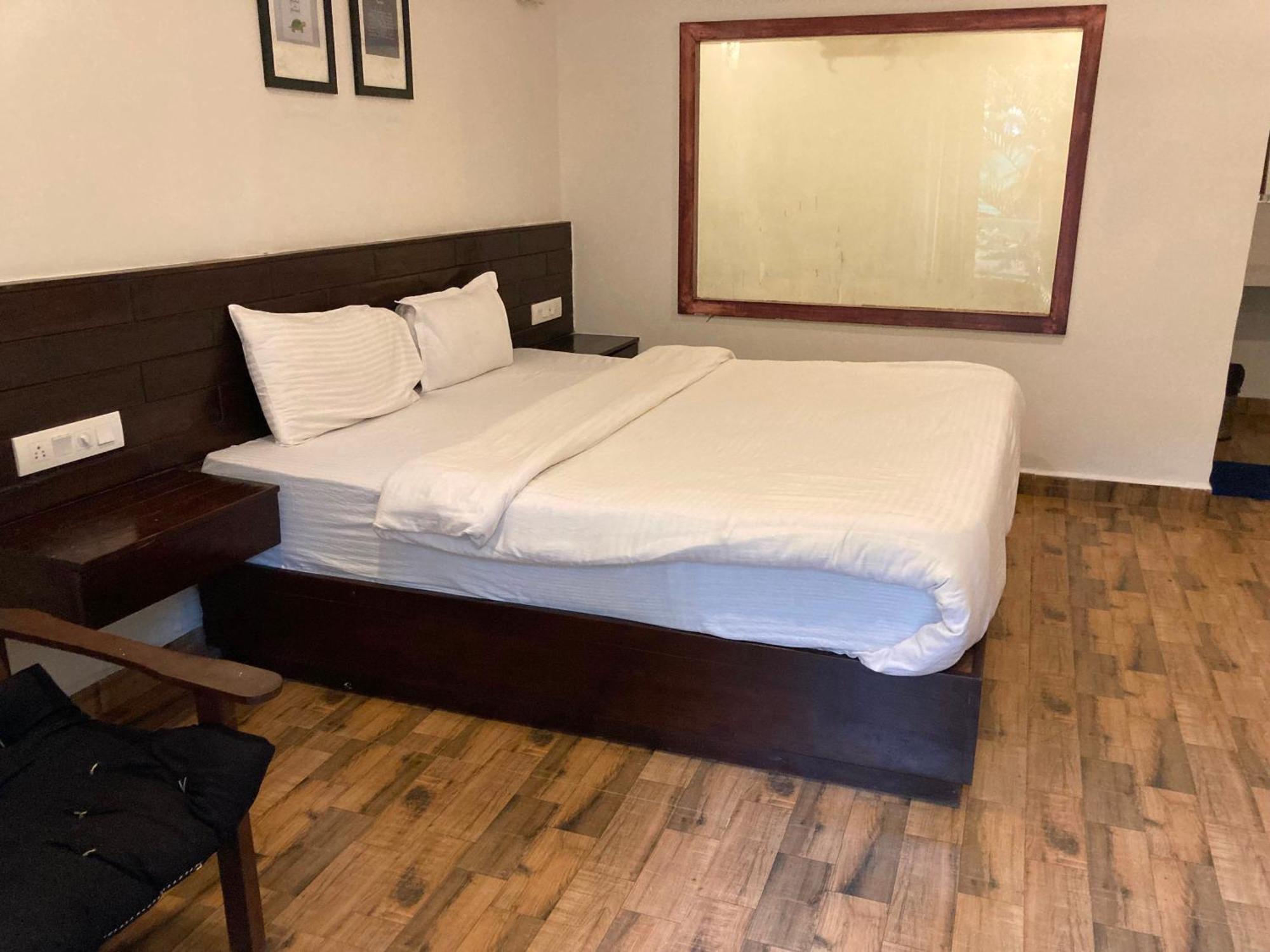 Hotel O Calangute Beach Resort Кандолим Экстерьер фото